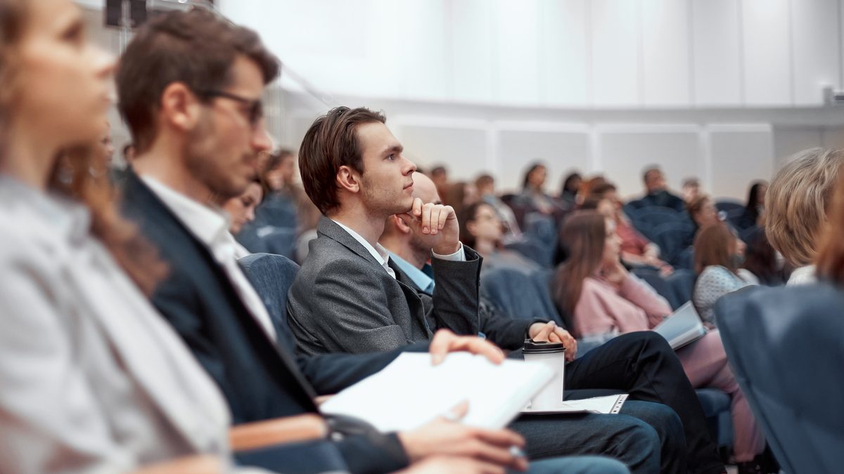 Opening Keynote: Den richtigen Ton für Ihren Event setzen